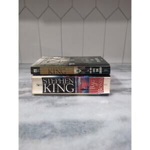 Stephen King Paperback Bundle: Bag‎ of Bones & The Girl Who Loved Tom Gordon